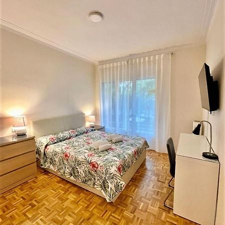 Villarroel Habitaciones Barcelona Exterior foto