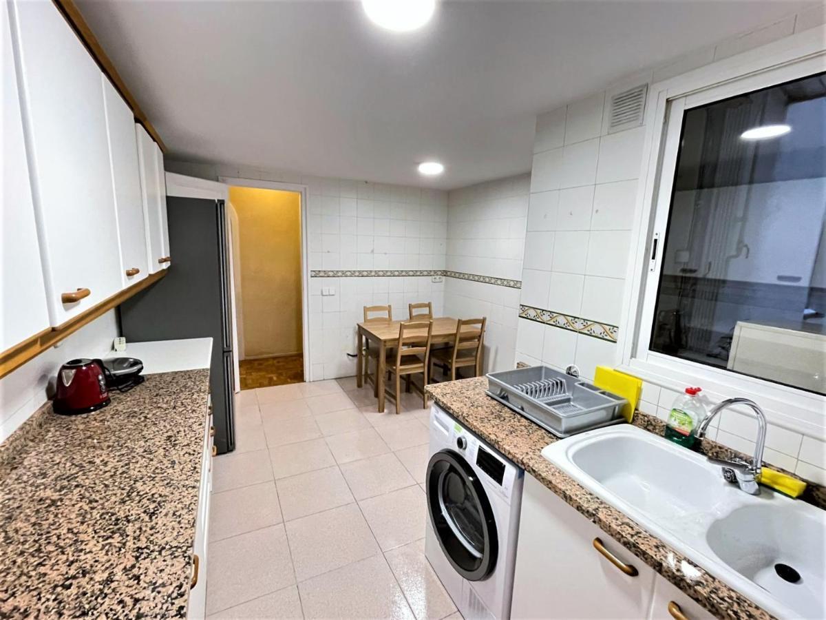 Villarroel Habitaciones Barcelona Exterior foto