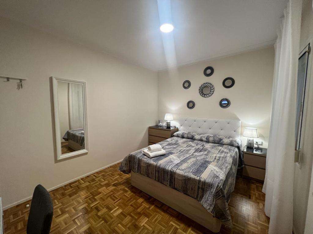 Villarroel Habitaciones Barcelona Exterior foto